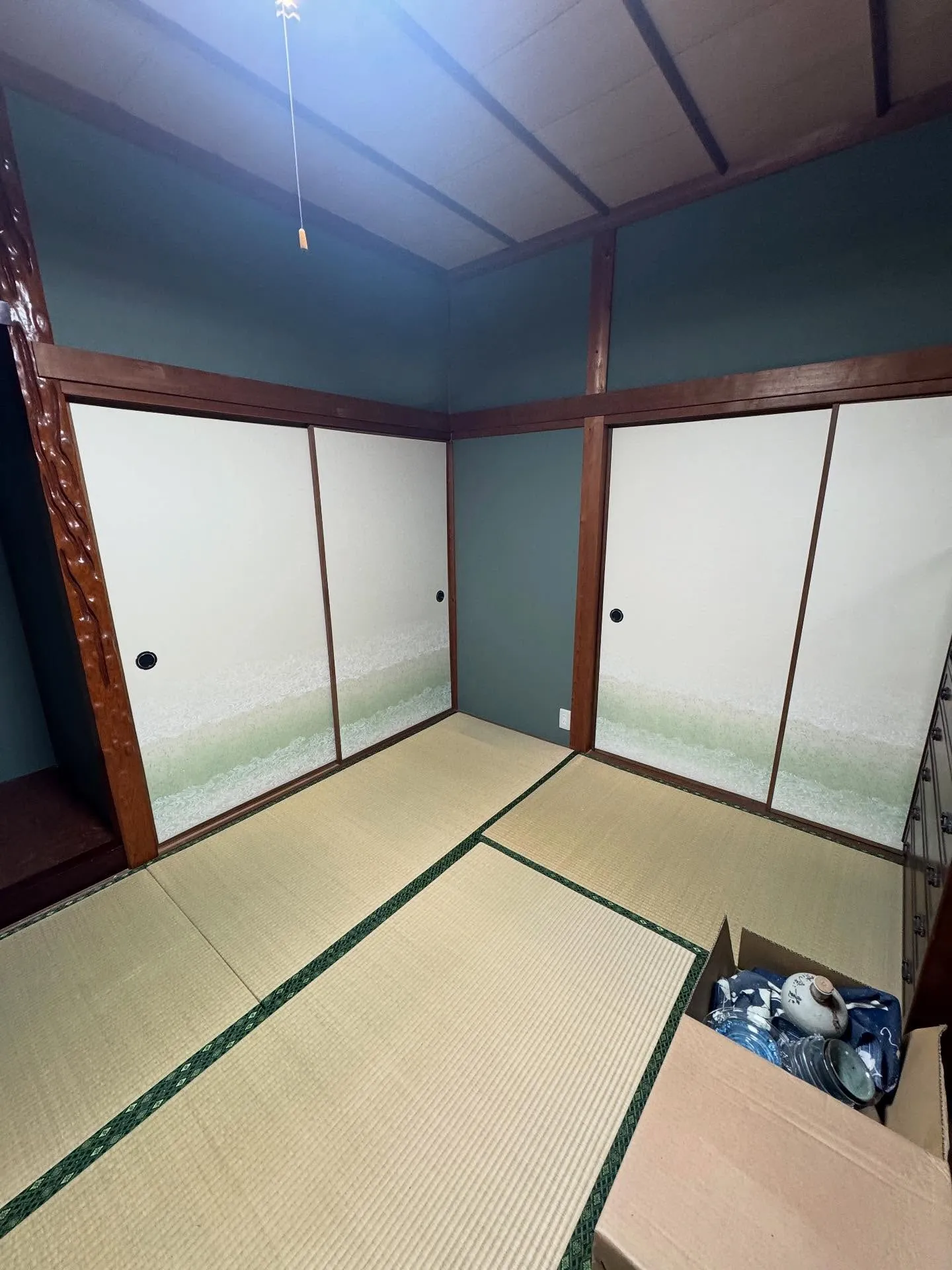 金沢屋 折尾・黒崎店 この度、和室のリフォームを行い、襖や障...