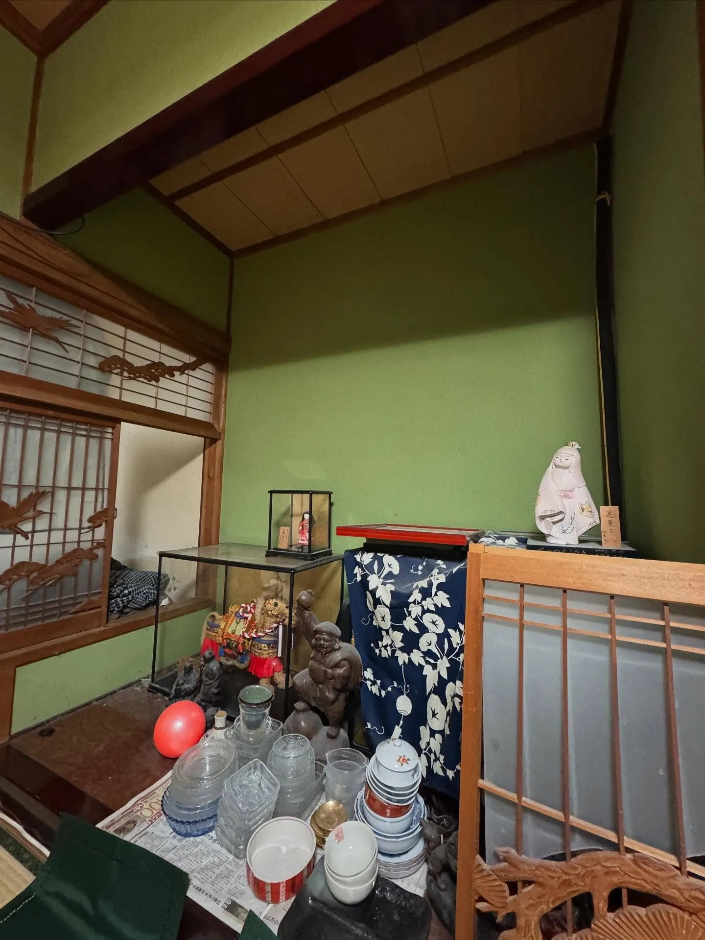 金沢屋 折尾・黒崎店 この度、和室のリフォームを行い、襖や障...