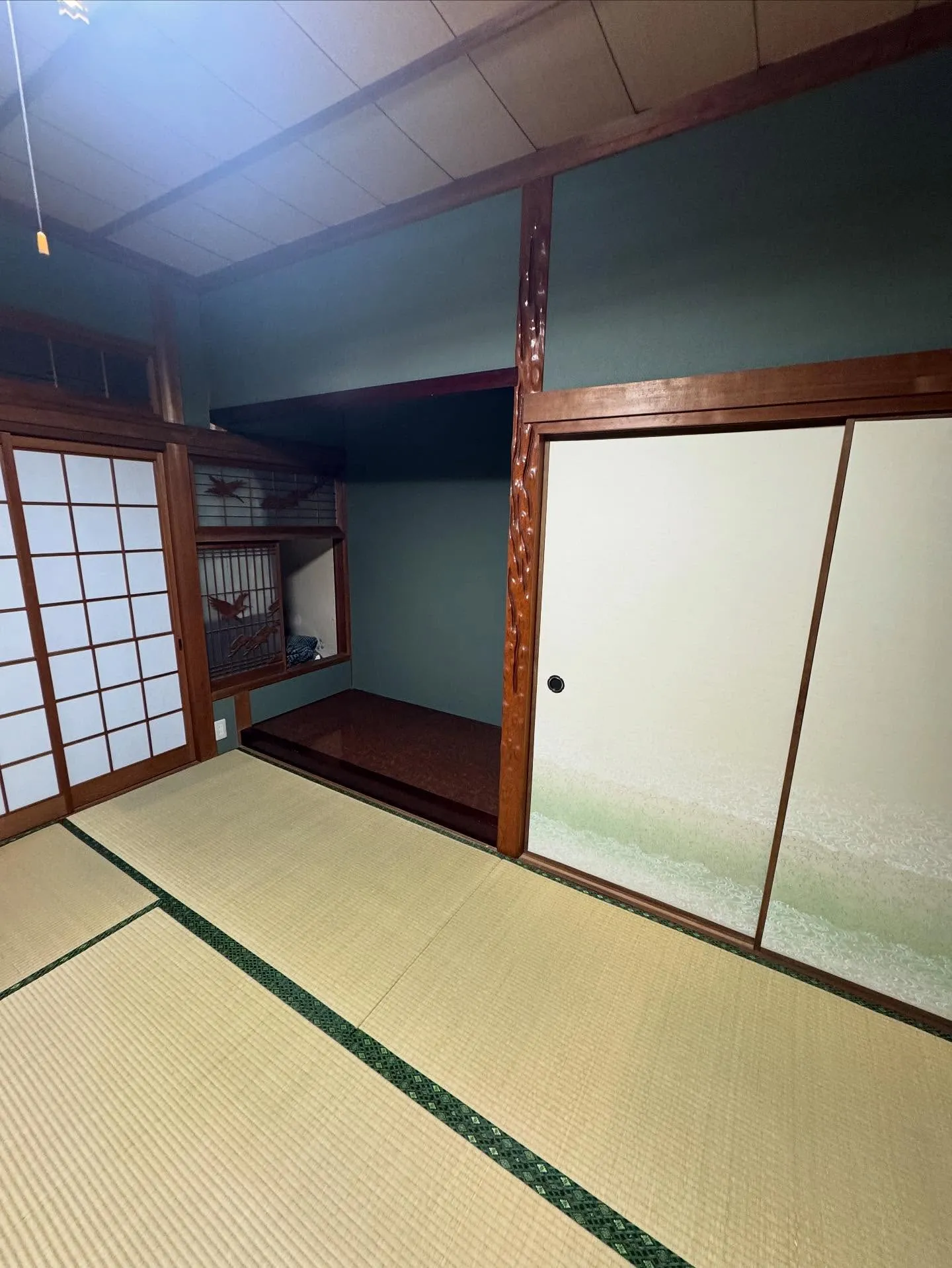 金沢屋 折尾・黒崎店 この度、和室のリフォームを行い、襖や障...