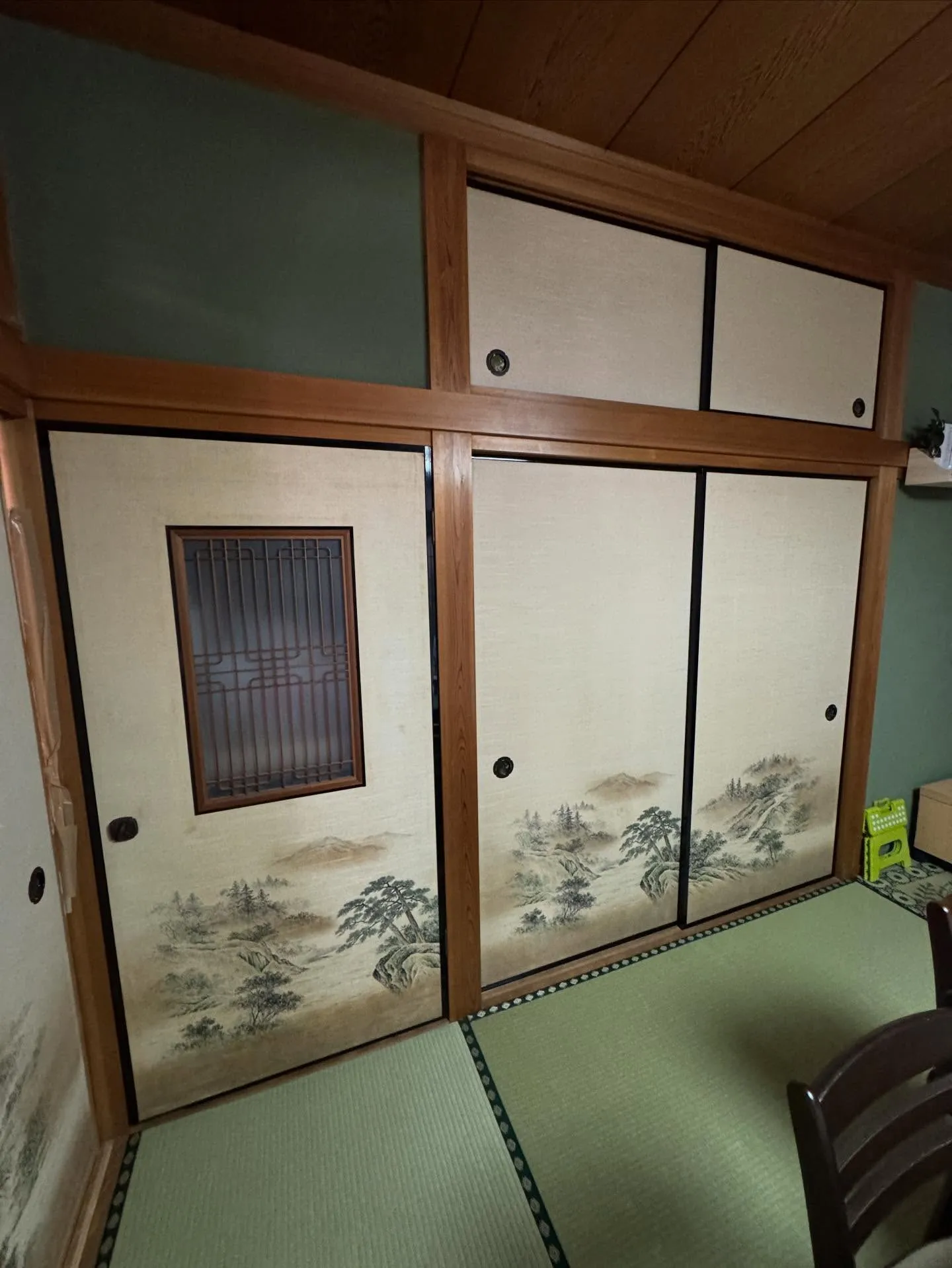 金沢屋 折尾・黒崎店 襖の張替とクッションフロアの張替を行い...