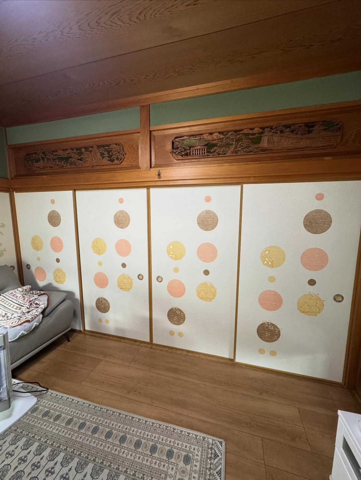 金沢屋 折尾・黒崎店 襖の張替とクッションフロアの張替を行い...