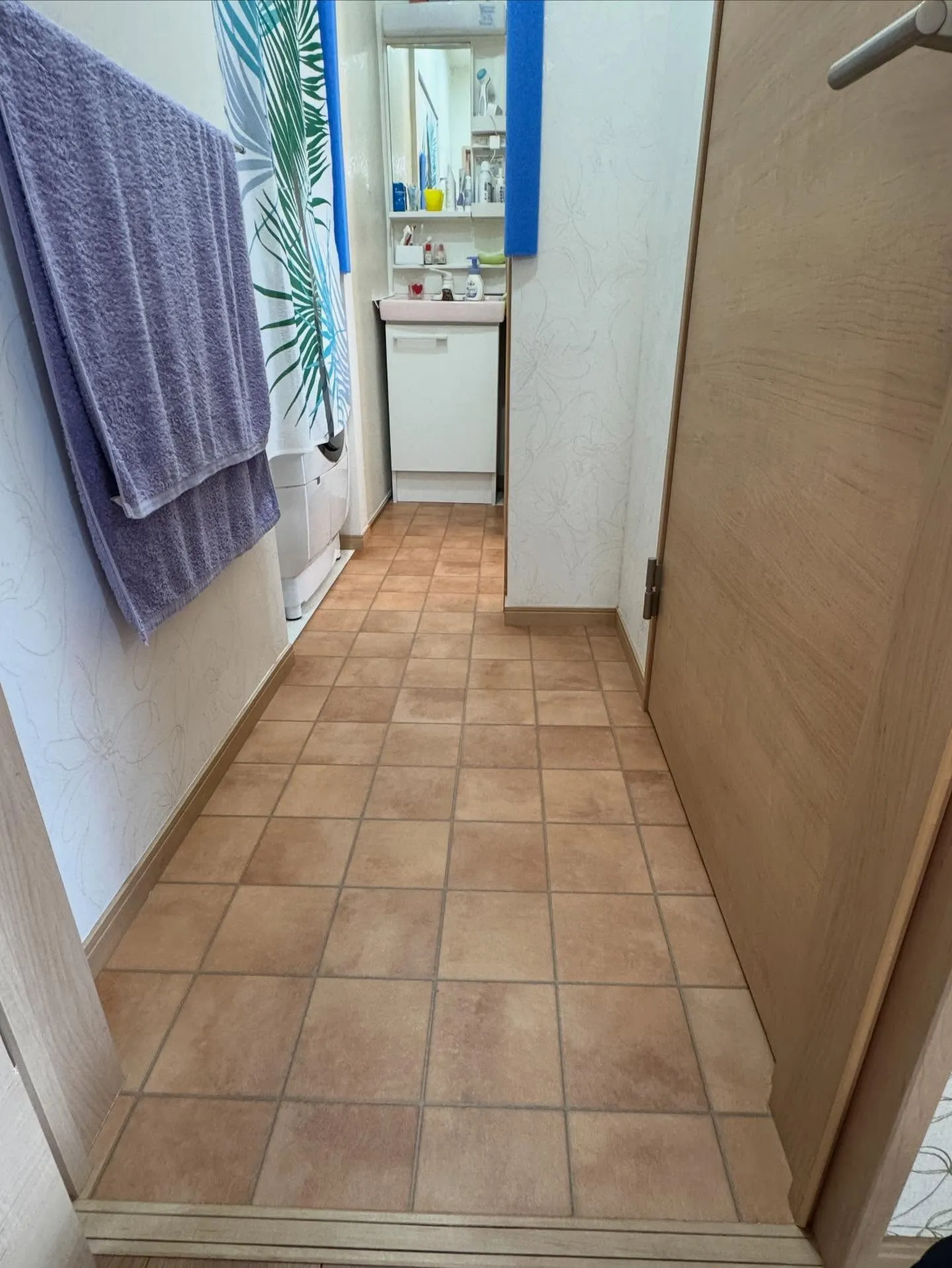 金沢屋 折尾・黒崎店 襖の張替とクッションフロアの張替を行い...